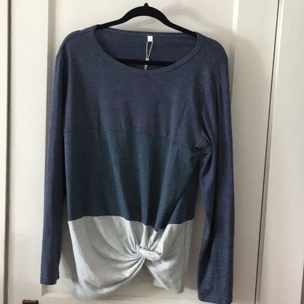 NWT Sampeel Colorblock tie front long sleeve tee shirt large